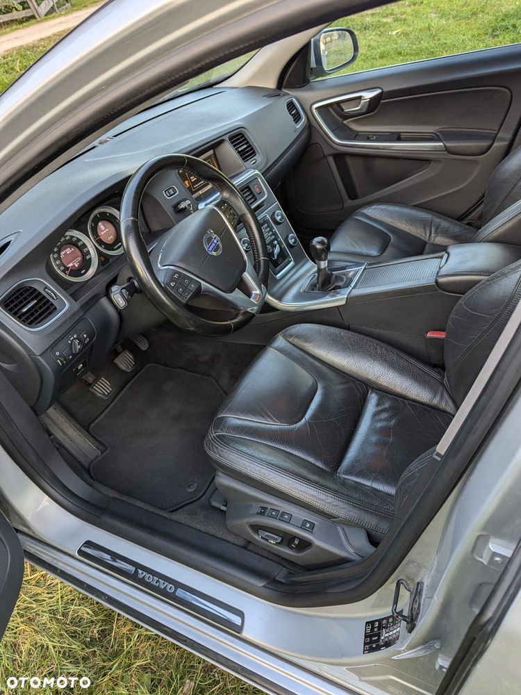 Volvo S60 D3 - 10