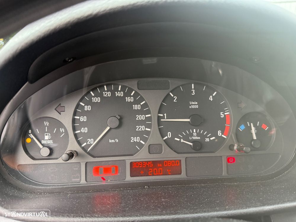 BMW 320 d - 9
