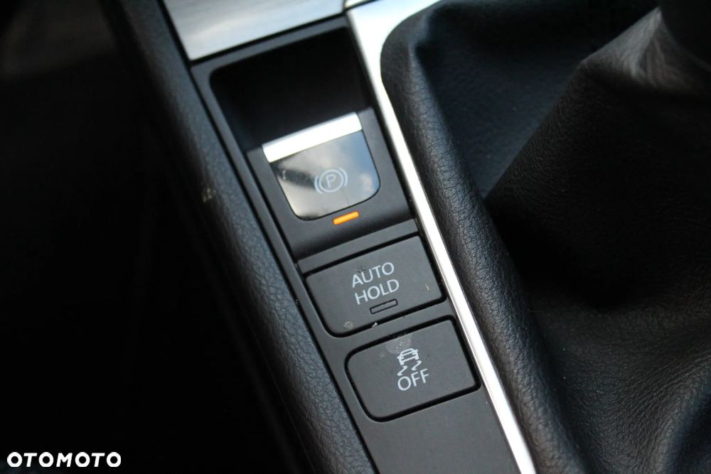 Volkswagen Passat - 19