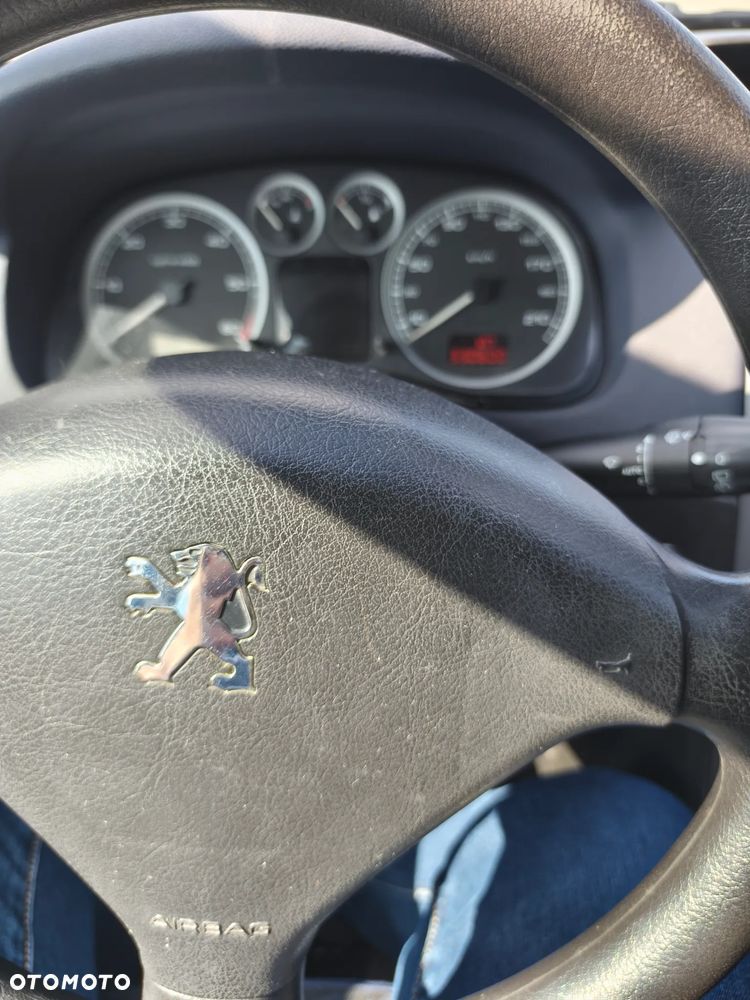 Peugeot 307 2.0 HDi XS - 6