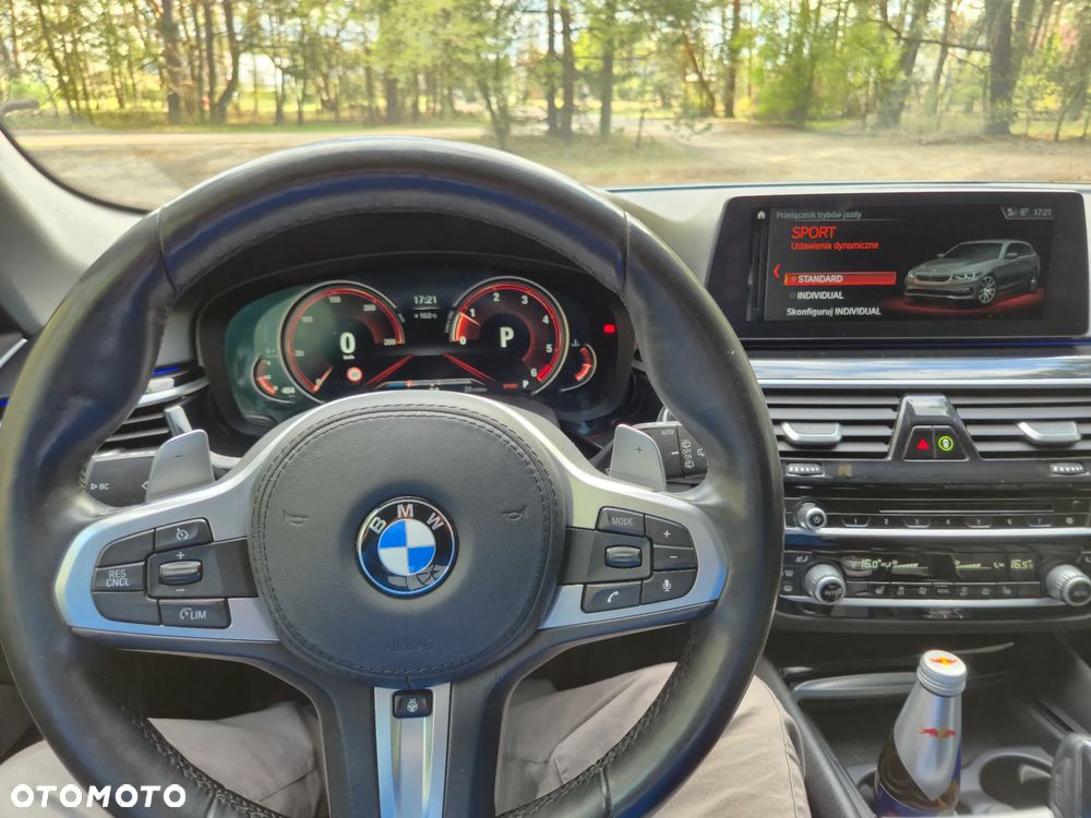 BMW Seria 5 520d Sport Line - 11