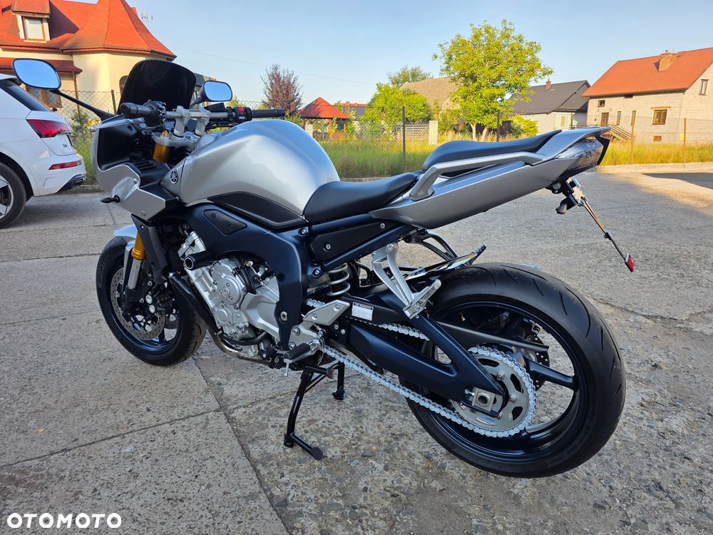 Yamaha FZ - 3