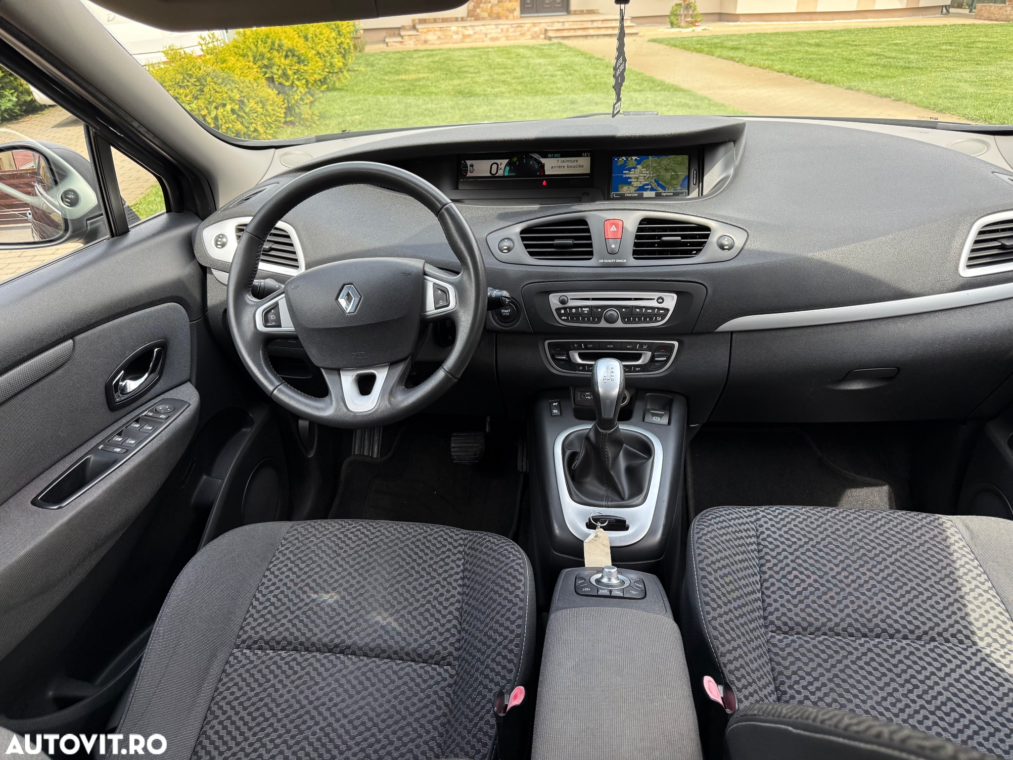 Renault Grand Scenic dCi 110 EDC Bose Edition - 21
