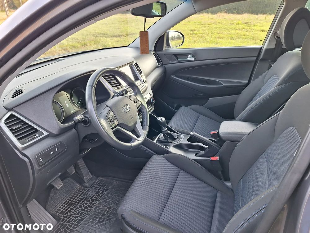 Hyundai Tucson 2.0 CRDI BlueDrive Style 2WD - 13