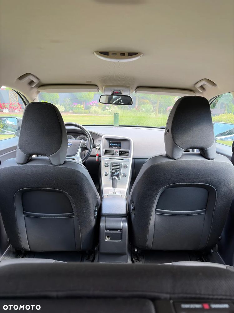 Volvo XC 60 D5 AWD - 14
