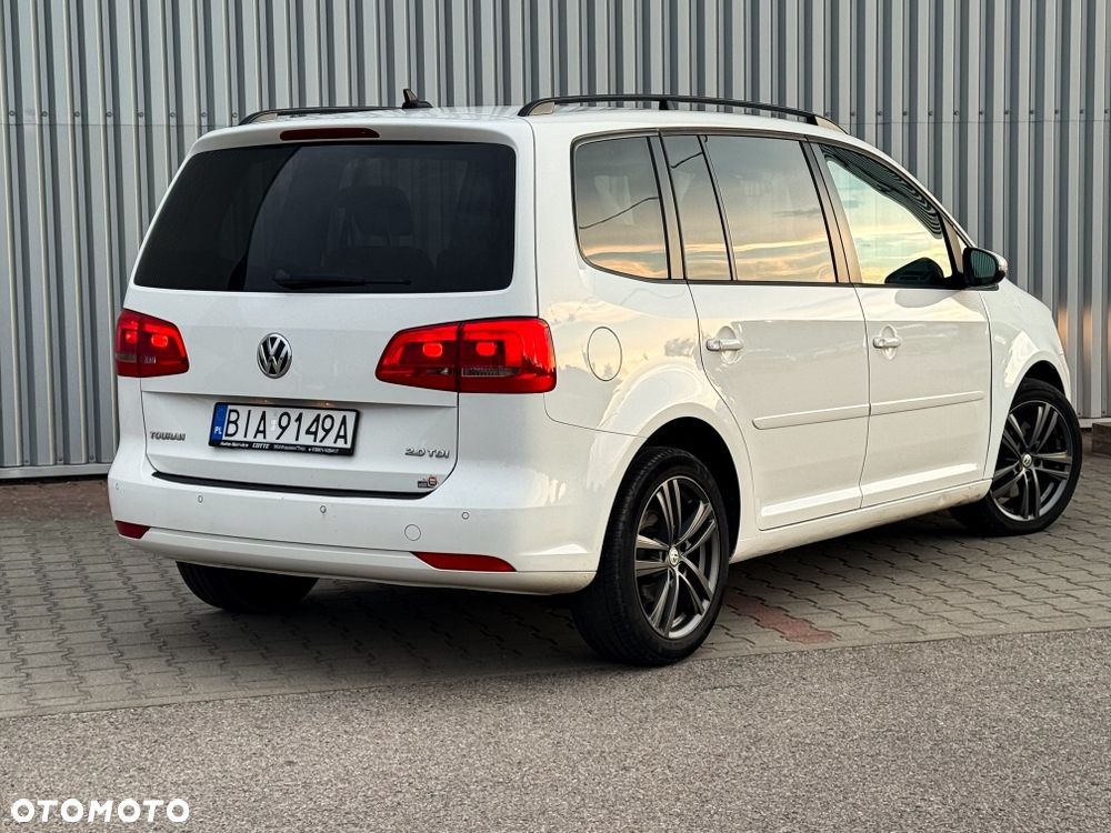 Volkswagen Touran - 3