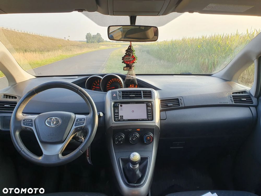 Toyota Verso - 9