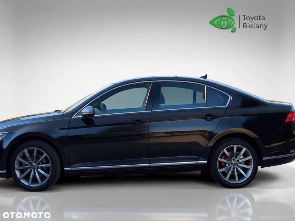 Volkswagen Passat 2.0 TDI Elegance DSG - 24