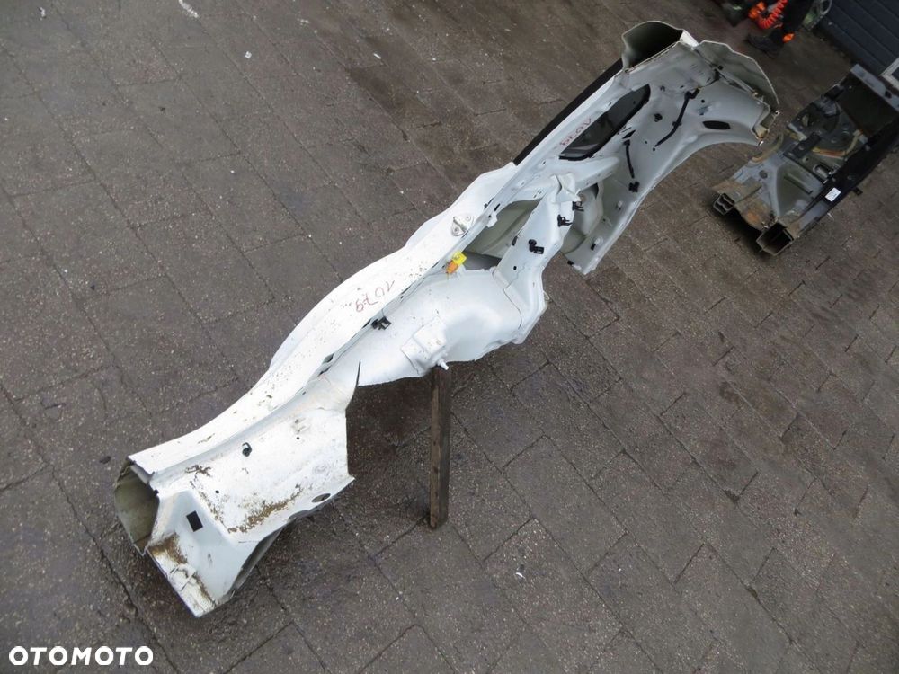 SUZUKI VITARA III BŁOTNIK PRAWA TYŁ TYLNY 26U 14- - 6