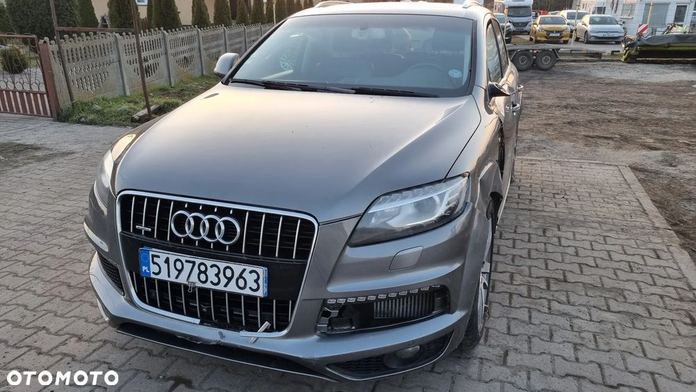 Audi Q7 - 7