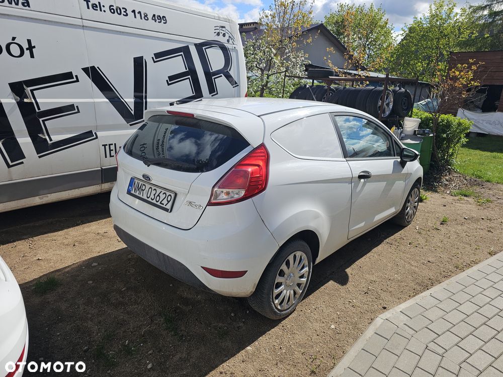 Ford Fiesta - 4