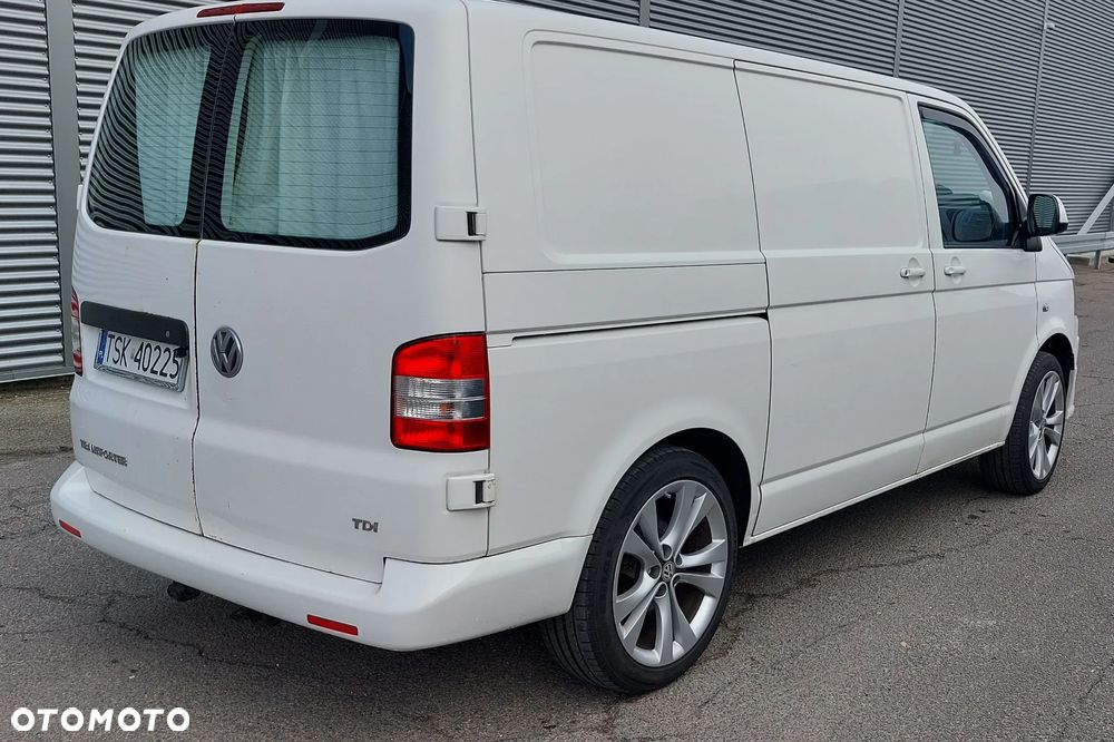 Volkswagen Transporter - 11