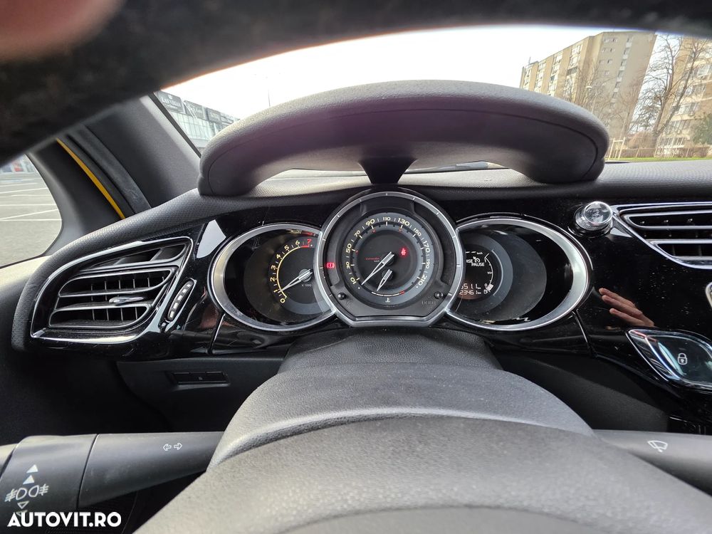 Citroën DS3 THP 155 Ultra-Prestige - 14