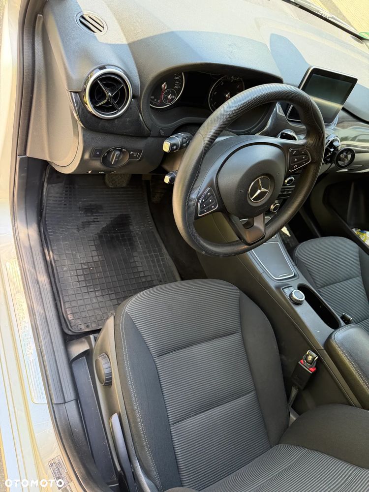 Mercedes-Benz Klasa B 200 (CDI) d 7G-DCT - 9