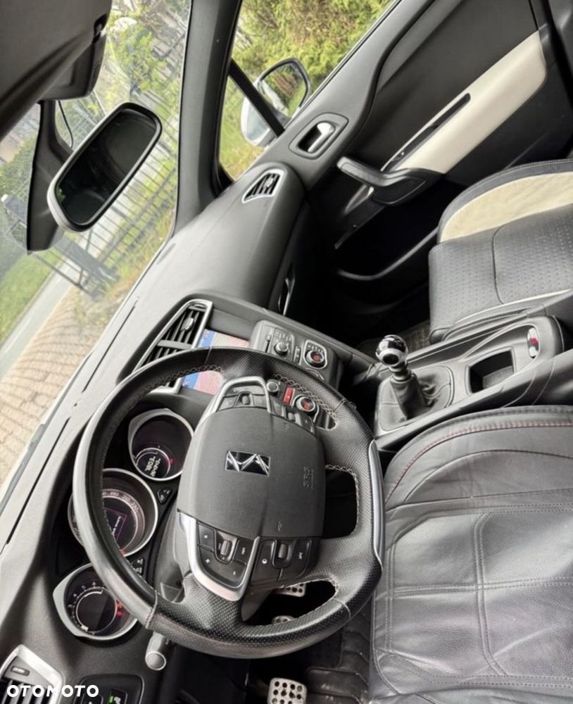 DS Automobiles DS 4 - 4