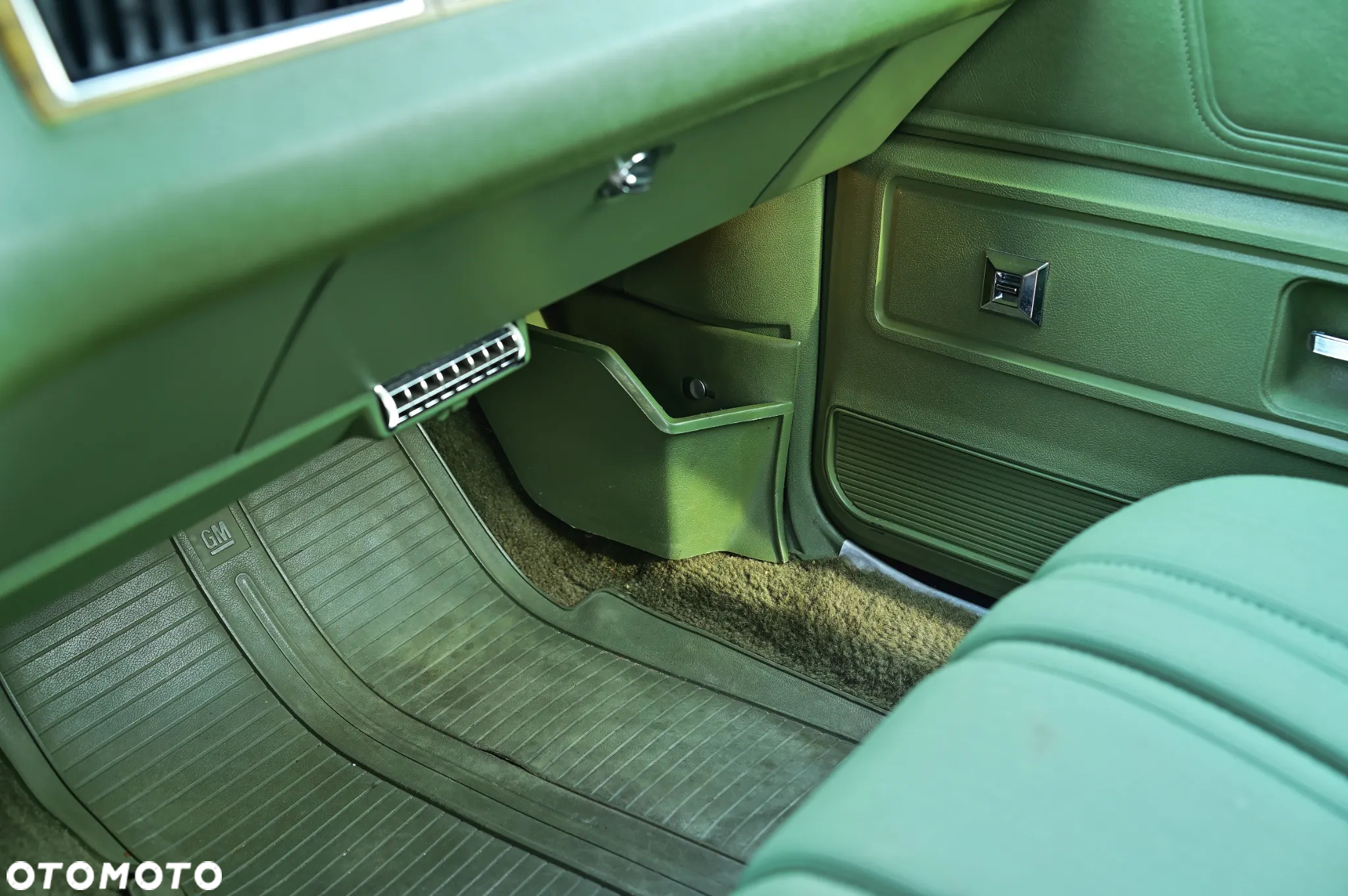 Chevrolet Impala - 28