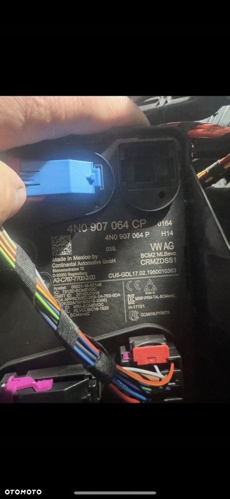 Modol Bcm przedni 8W0907064CP - 2