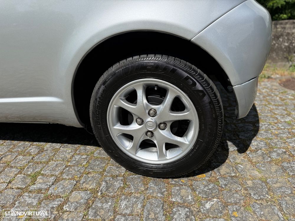 Toyota Yaris 1.4 D-4D Sol TA - 12