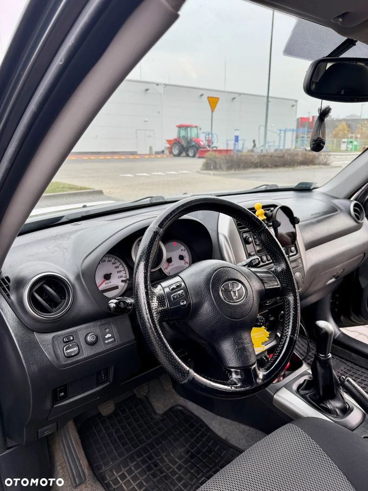 Toyota RAV4 2.0 VVT-i Luna - 3