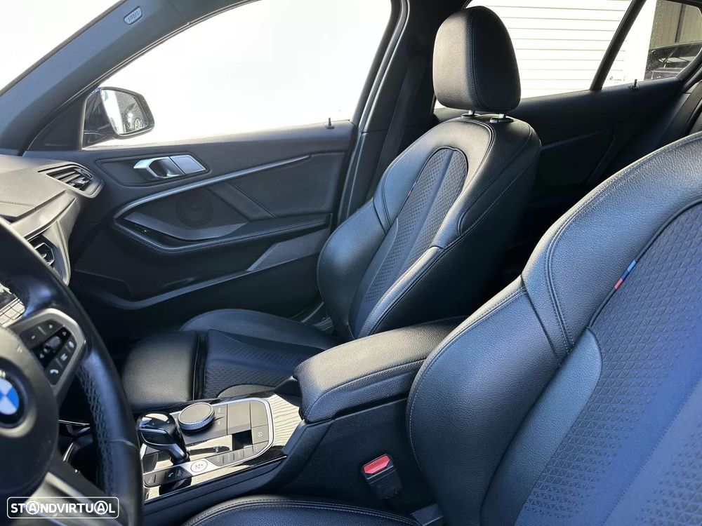 BMW 116 d Pack Desportivo M Auto - 29
