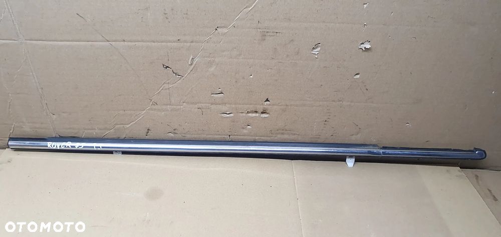 Listwa zgarniająca drzwi szyby prawy przód przednia prawa Rover 75 - 1