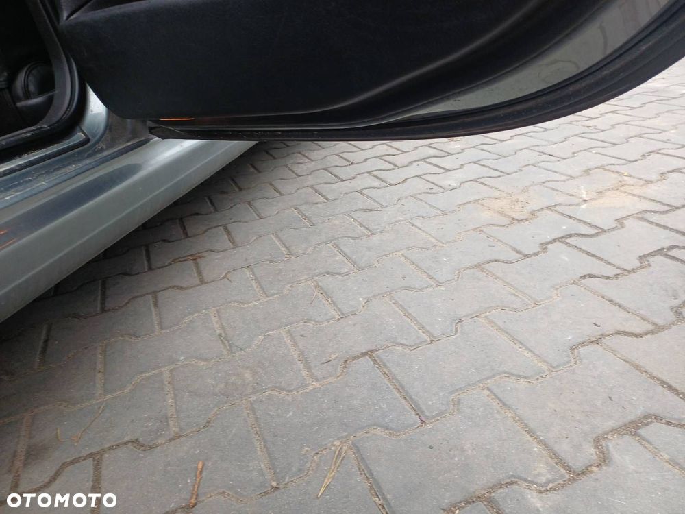 DRZWI KOMPLETNE PRAWY TYŁ PEUGEOT 607 I EZDC - 5