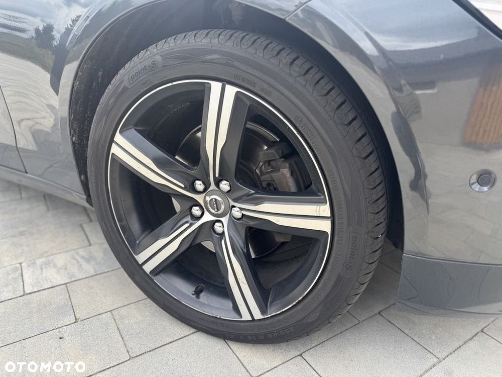 Volvo V90 D4 SCR Momentum Pro - 28