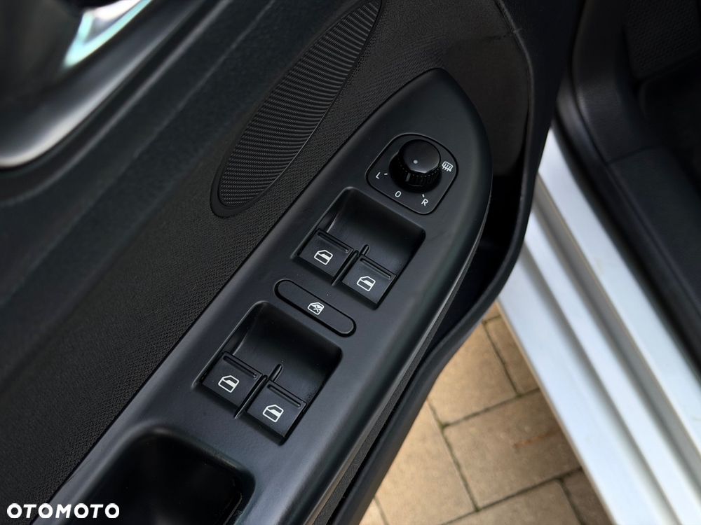 Volkswagen Golf Plus - 21