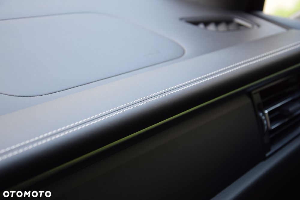 Porsche Macan T - 20