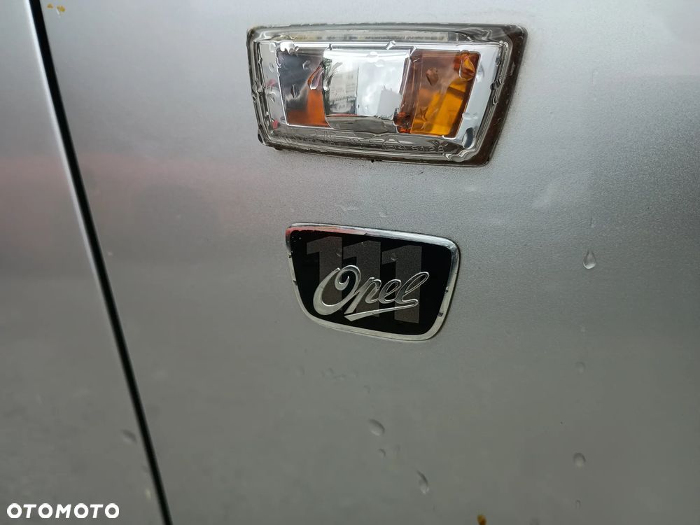 Opel Corsa 1.4 16V Edition 111 Jahre - 4