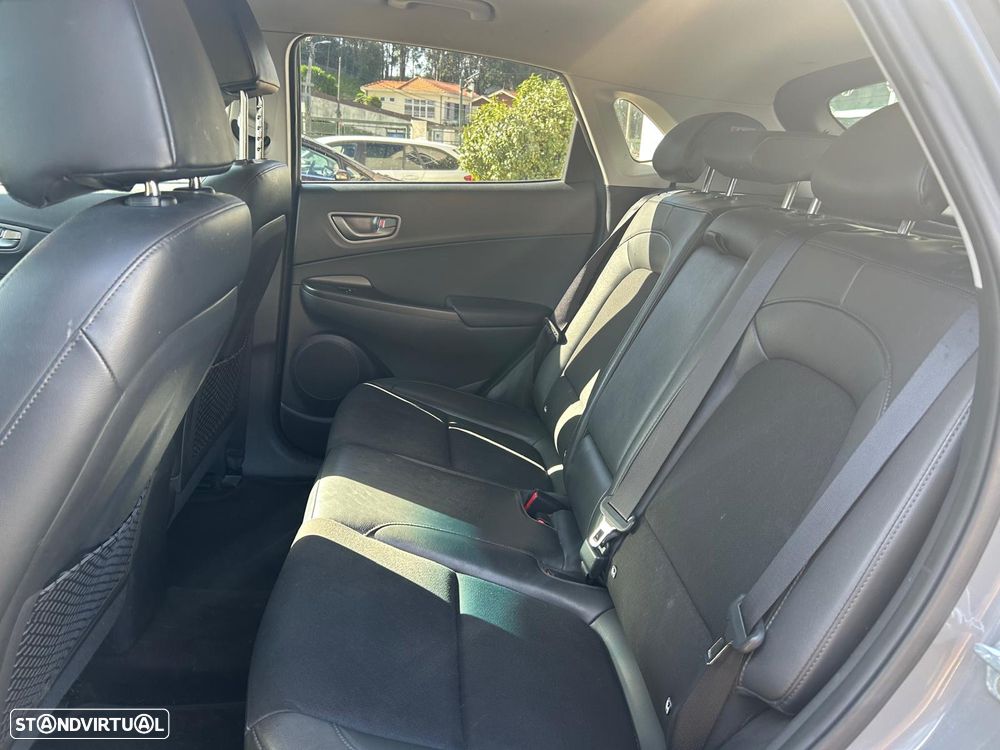 Hyundai Kauai 64 kWh Premium+P.Premium - 17