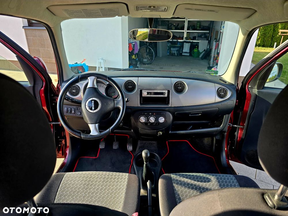 Daihatsu Trevis - 8
