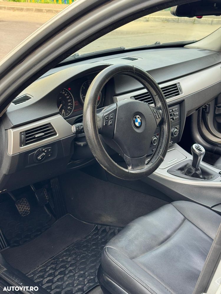 BMW Seria 3 320d - 8