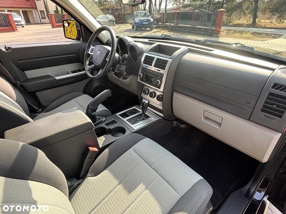 Dodge Nitro 3.7 V6 SLT 4WD - 40