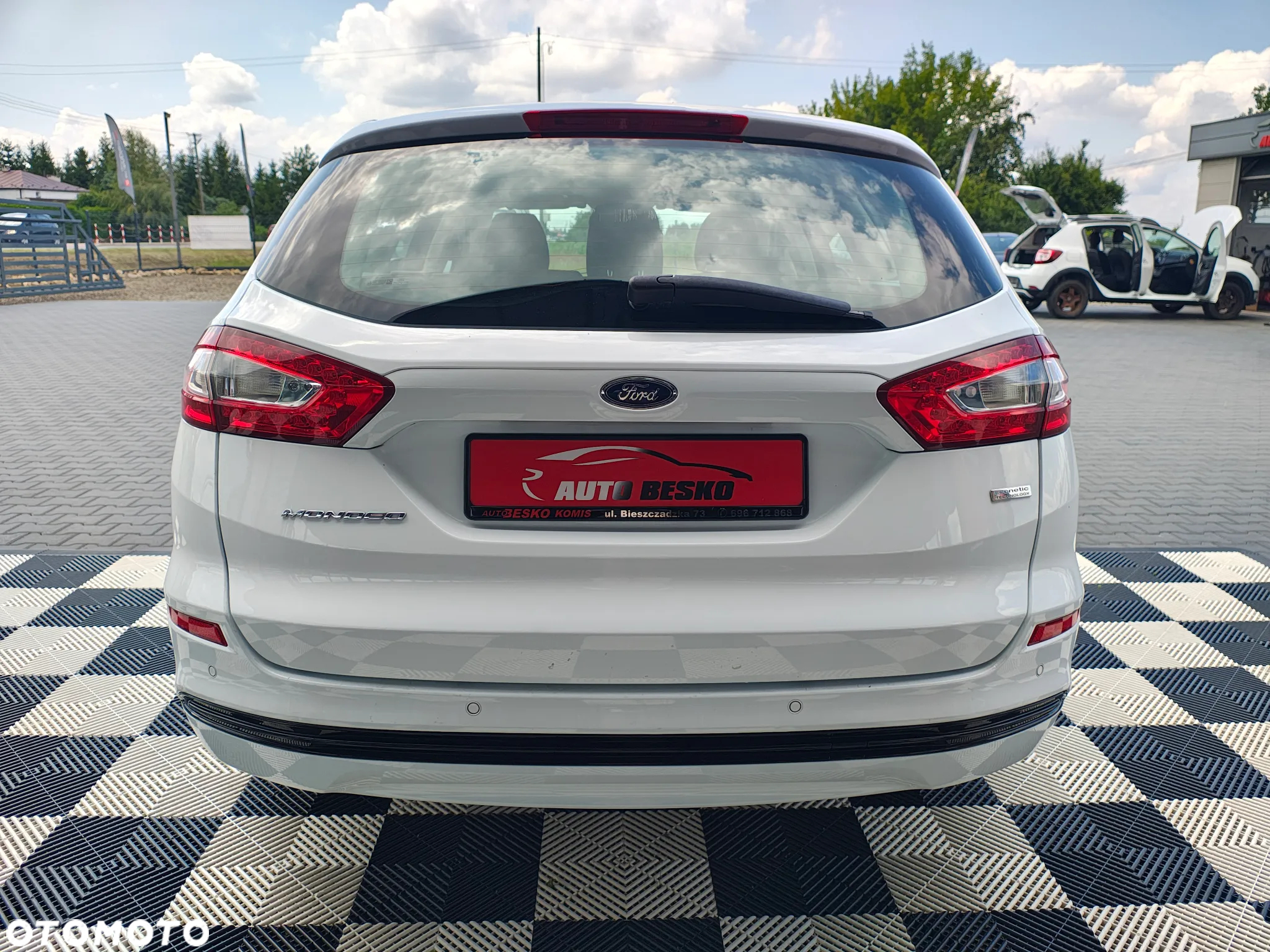 Ford Mondeo 1.5 TDCi Ambiente - 12