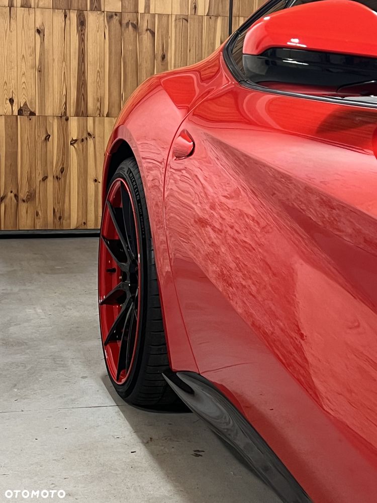 Ferrari F12berlinetta - 15