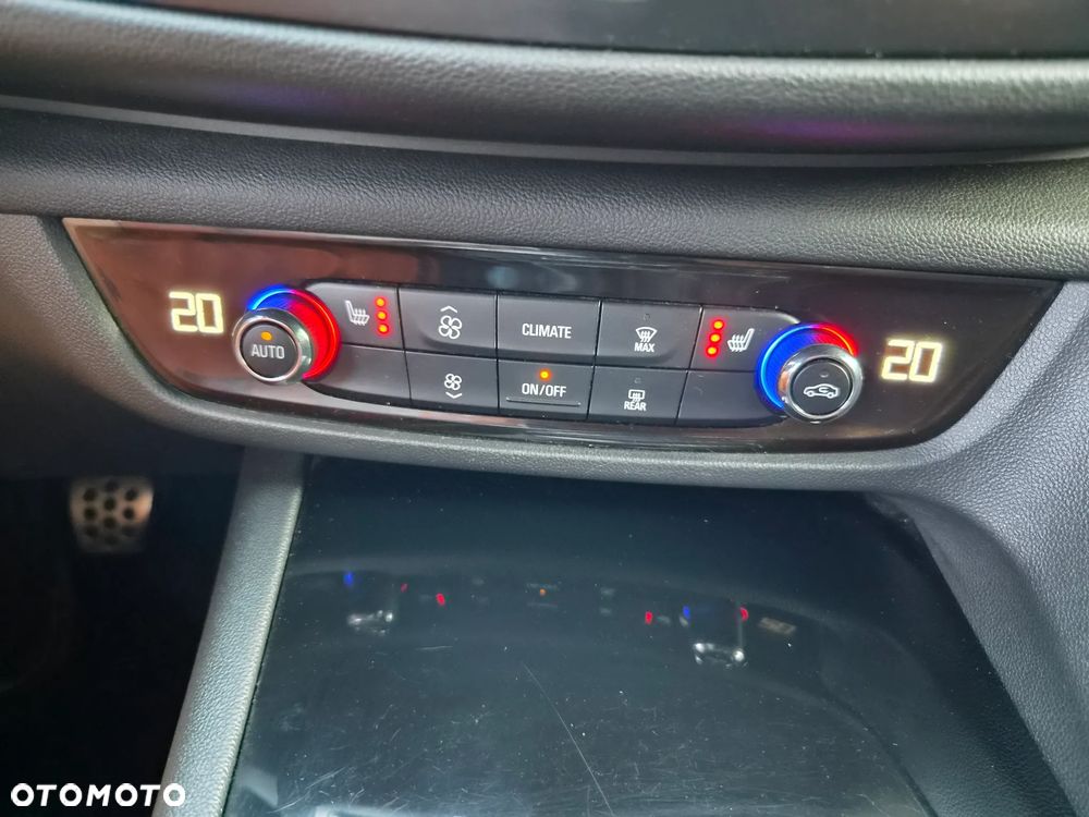 Opel Insignia 2.0 Ultimate - 26