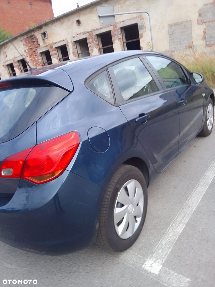 Opel Astra - 6