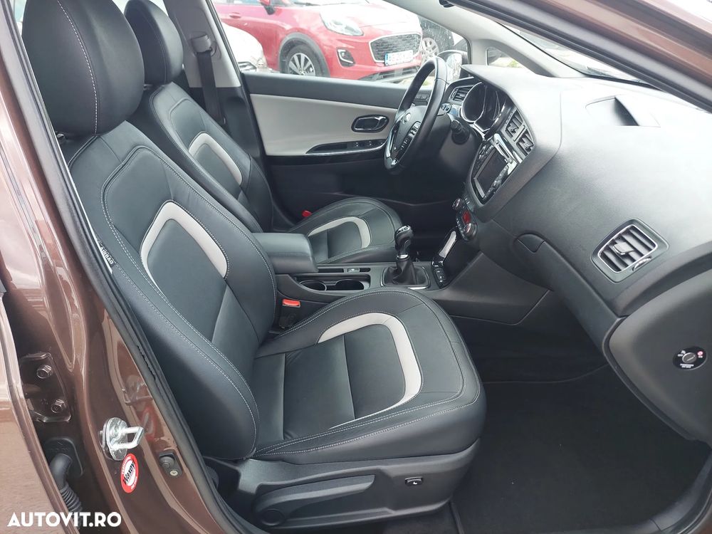 Kia Ceed - 7