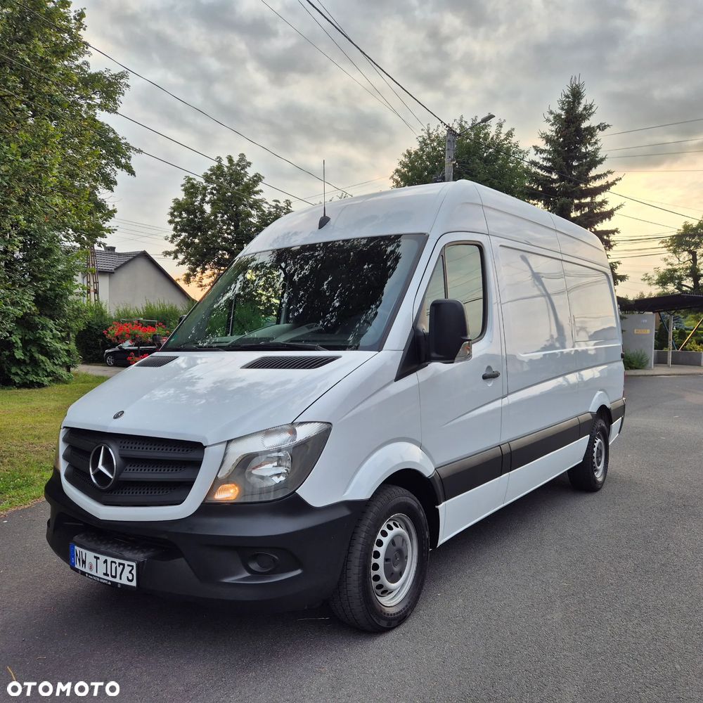 Mercedes-Benz Sprinter - 1