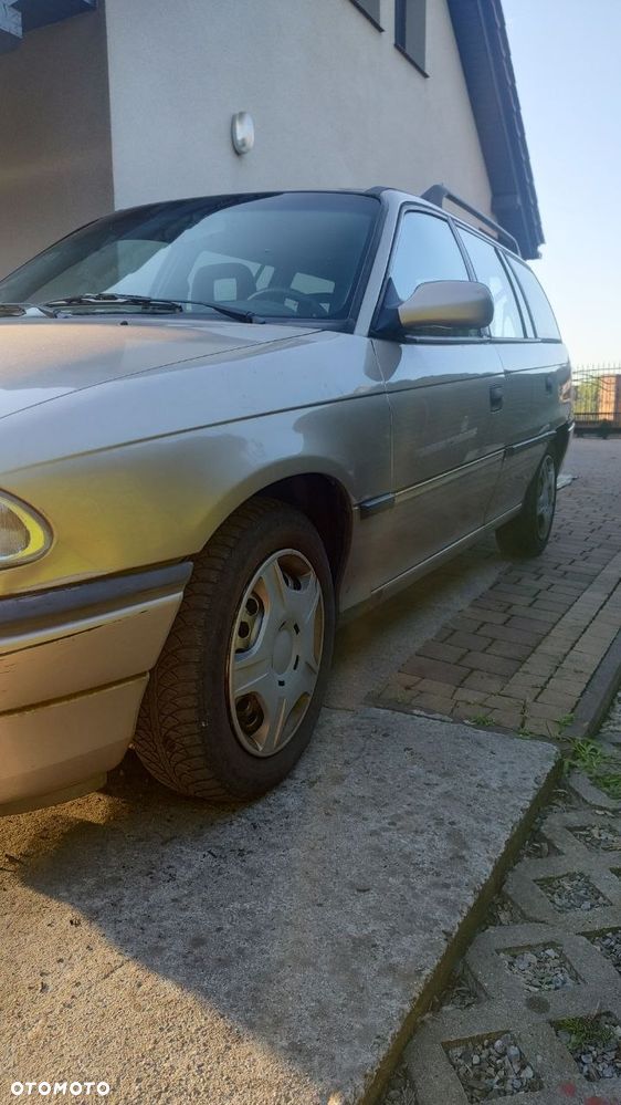 Opel Astra 1.6 16V 100 - 14