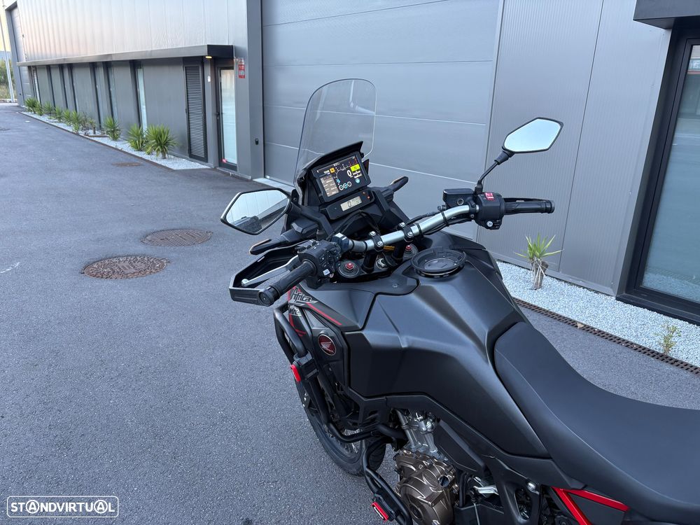 Honda Africa Twin 1100 - 10
