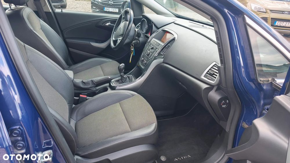 Opel Astra 1.6 Design Edition - 8