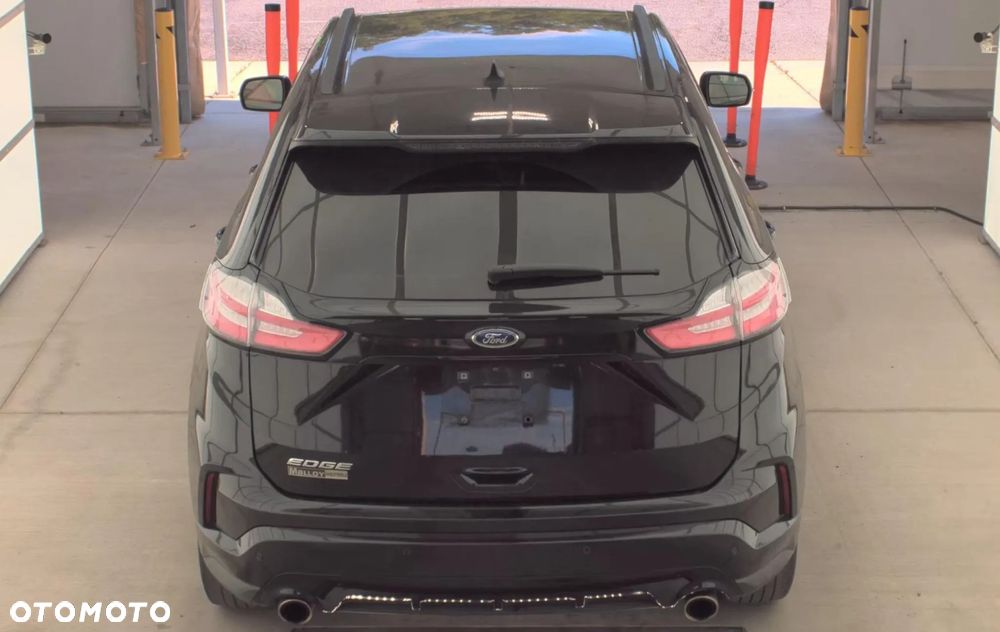 Ford Edge - 7