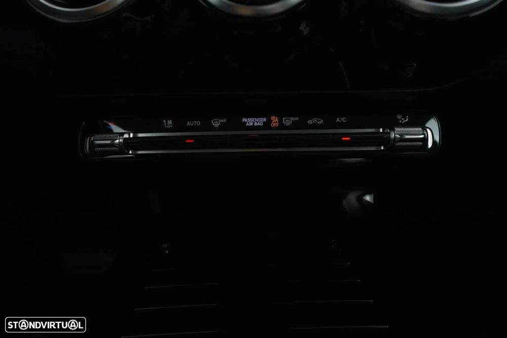 Mercedes-Benz CLA 200 d - 22