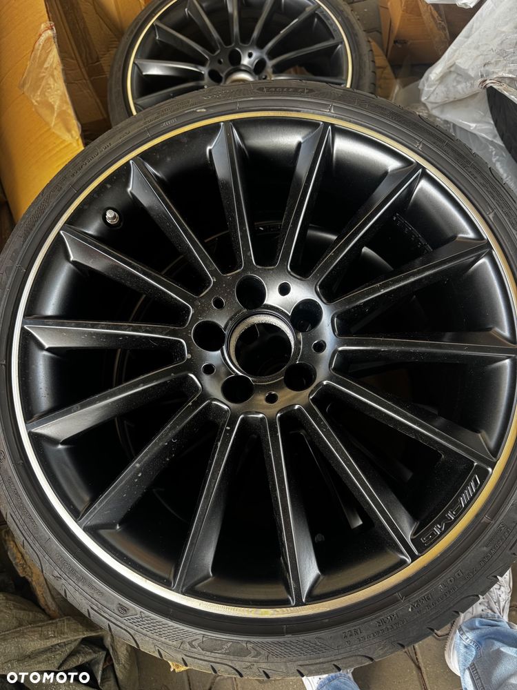 Mercedes-Benz Klasa A AMG 35 4Matic AMG Speedshift DCT 7G - 34