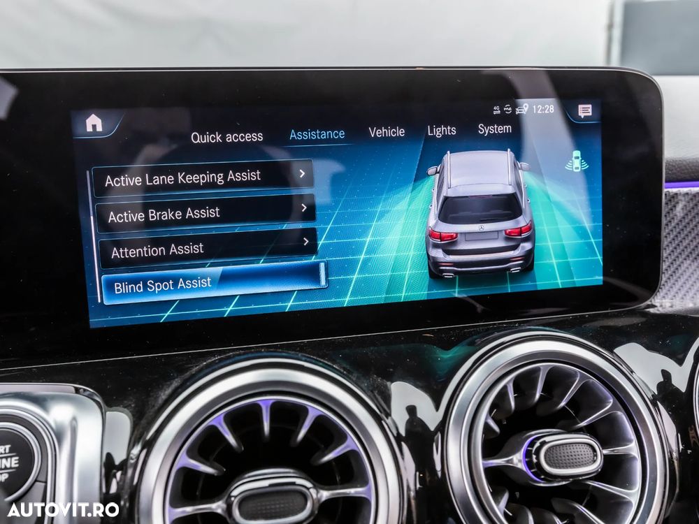 Mercedes-Benz GLB 200 4Matic 8G-DCT AMG Line - 31