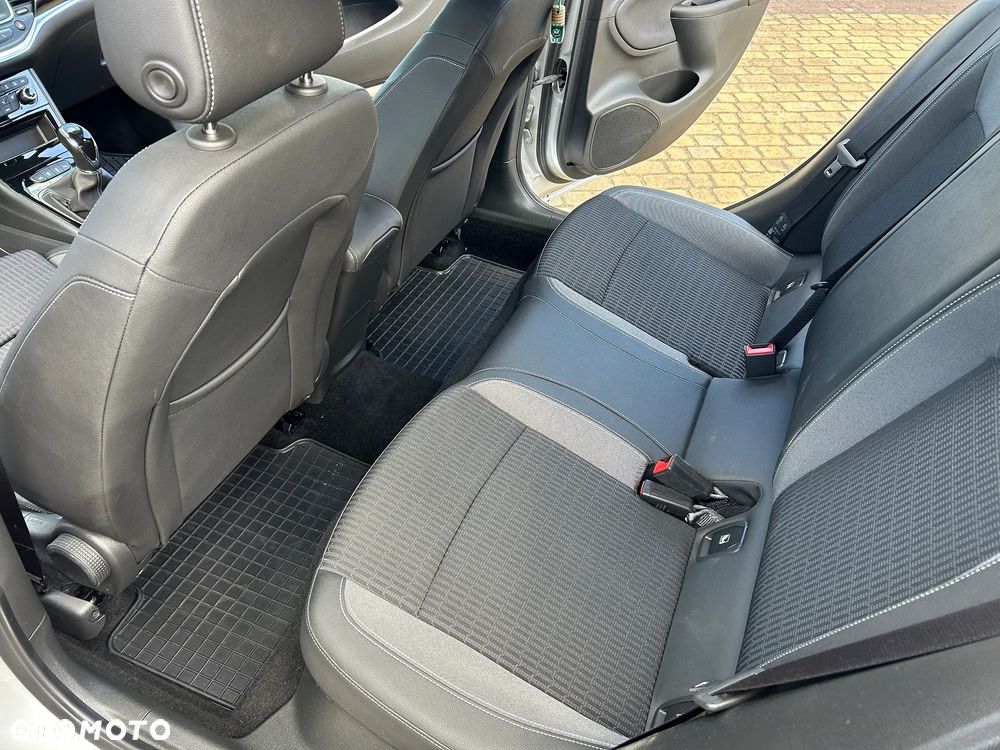 Opel Astra 1.2 T Business Elegance S&S - 7