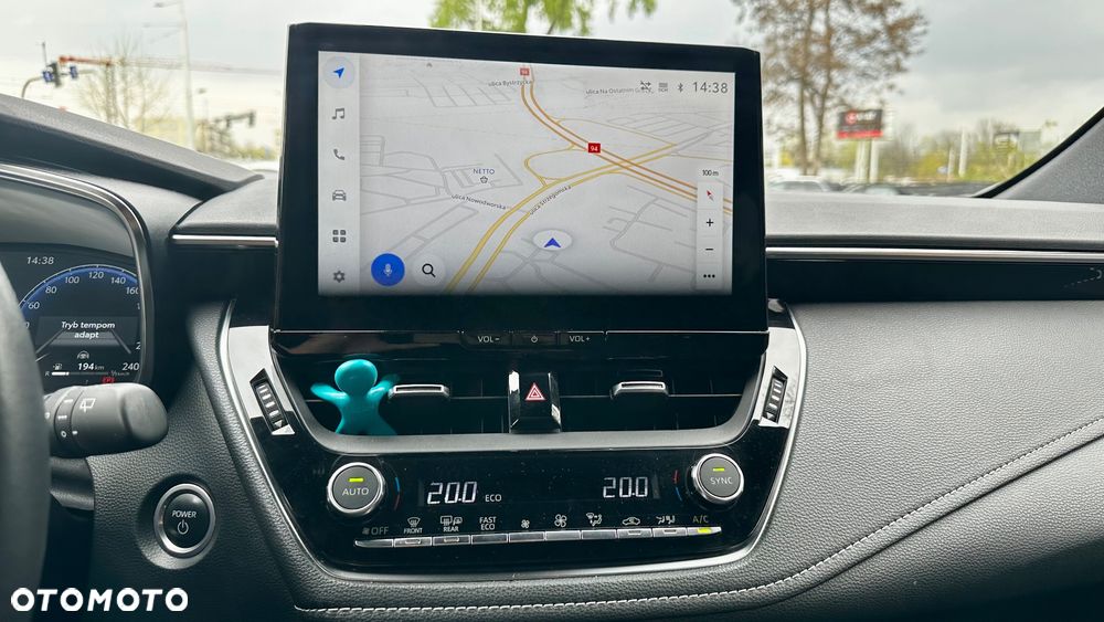Toyota Corolla 2.0 Hybrid Style - 18