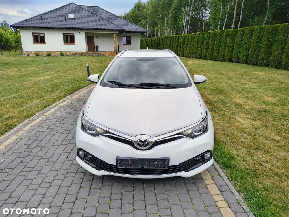 Toyota Auris 1.6 D-4D Dynamic - 25